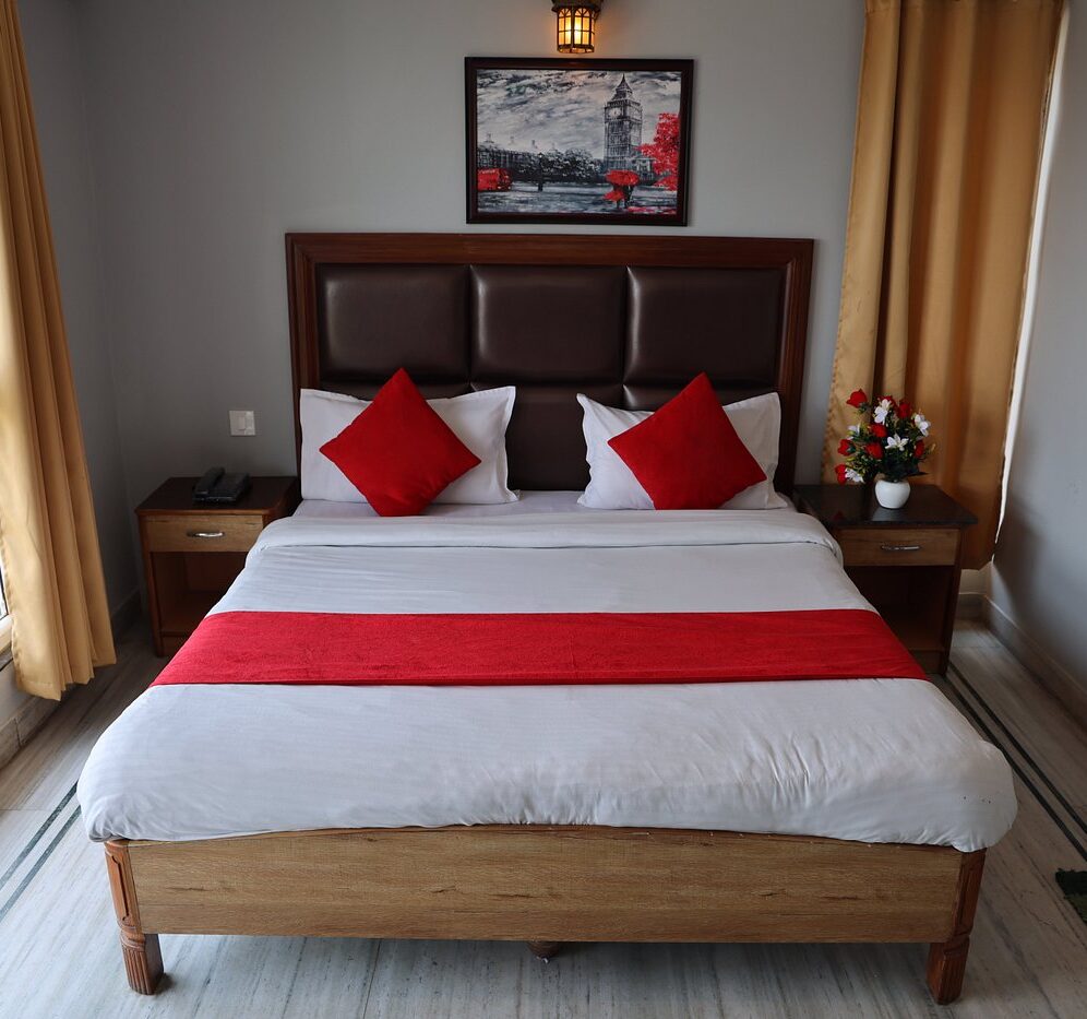 Room at Hotel Dev Palace, Mussoorie